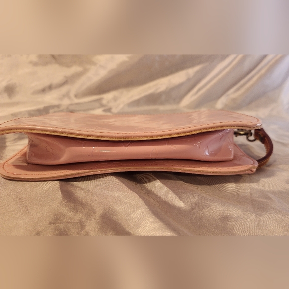 Louis Vuitton pink Vernis small clutch bag - Picture 10 of 10